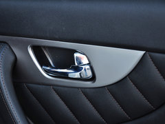 2013款 3.5L 自动 超越版