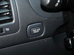 2013款 3.7L 标准版