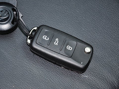 2014款 1.8TSI DSG 极地版 5座