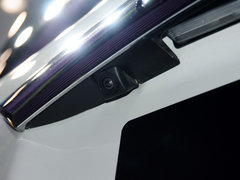 2013款 5.6L 自动 4WD 7座