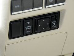 2013款 5.6L 自动 4WD 7座