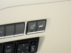 2013款 5.6L 自动 4WD 7座