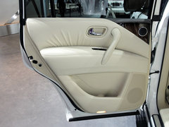 2013款 5.6L 自动 4WD 7座