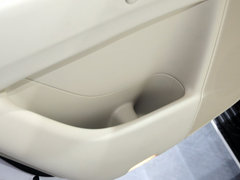 2013款 5.6L 自动 4WD 7座