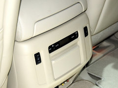 2013款 5.6L 自动 4WD 7座