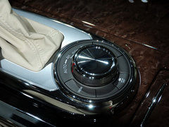 2013款 5.6L 自动 4WD 7座