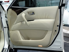 2013款 5.6L 自动 4WD 7座