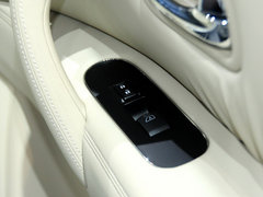 2013款 5.6L 自动 4WD 7座