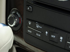2013款 5.6L 自动 4WD 7座