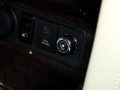 2013款 5.6L 自动 4WD 7座