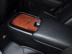 2013款 5.6L 自动 4WD 7座