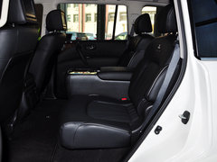 2013款 5.6L 自动 4WD 7座