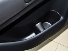 2013款 5.6L 自动 4WD 7座