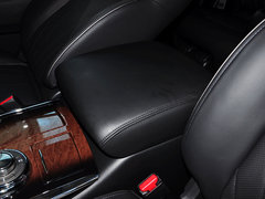 2013款 5.6L 自动 4WD 7座