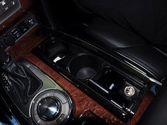 2013款 5.6L 自动 4WD 7座