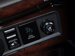 2013款 5.6L 自动 4WD 7座