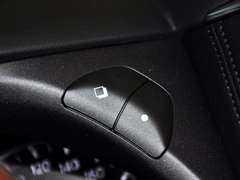 2013款 5.6L 自动 4WD 7座