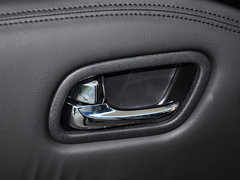 2013款 5.6L 自动 4WD 7座