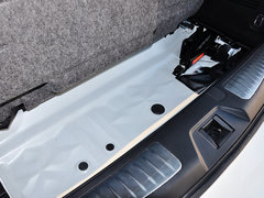 2013款 5.6L 自动 4WD 7座