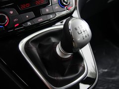 2013款 运动版 1.5T 手动 两驱尊贵型 5座