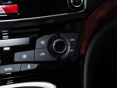 2013款 运动版 1.5T 手动 两驱尊贵型 5座