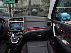 2013款 运动版 1.5T 手动 两驱尊贵型 5座