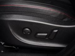 2013款 运动版 1.5T 手动 两驱尊贵型 5座