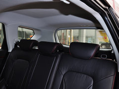 2013款 运动版 1.5T 手动 两驱尊贵型 5座