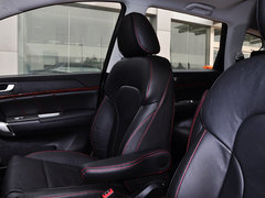 2013款 运动版 1.5T 手动 两驱尊贵型 5座