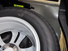 2013款 运动版 1.5T 手动 两驱尊贵型 5座