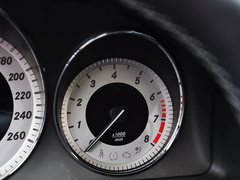 2013款 GLK300 3.0L 自动 四驱动感天窗型 5座