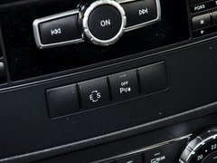 2013款 GLK300 3.0L 自动 四驱动感天窗型 5座