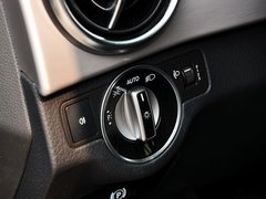 2013款 GLK300 3.0L 自动 四驱动感天窗型 5座