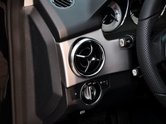 2013款 GLK300 3.0L 自动 四驱动感天窗型 5座