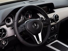 2013款 GLK300 3.0L 自动 四驱动感天窗型 5座