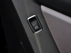 2013款 GLK300 3.0L 自动 四驱动感天窗型 5座