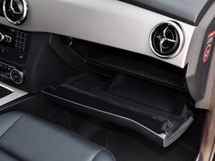 2013款 GLK300 3.0L 自动 四驱动感天窗型 5座