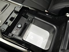 2014款 3.0T 自动 V6智利红限量版