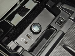 2014款 3.0T 自动 V6智利红限量版