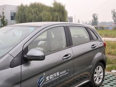 2013款 E150 EV 电动版