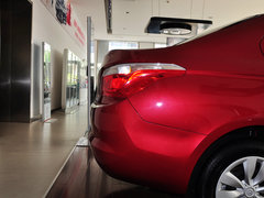2014款 1.6L 自动 时尚型