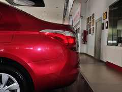 2014款 1.6L 自动 时尚型
