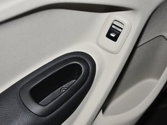 2014款 1.6L 自动 豪华型
