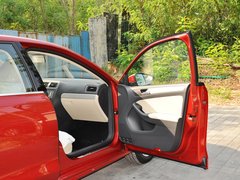 2014款 1.6L 自动 舒适型