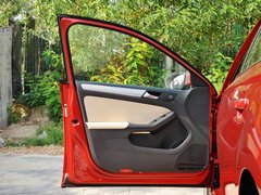 2014款 1.6L 自动 舒适型