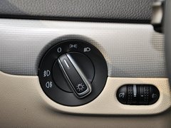 2014款 1.6L 自动 舒适型