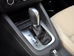 2014款 1.6L 自动 舒适型