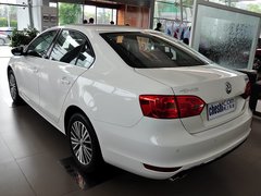 2014款 1.8TSI 自动 旗舰版