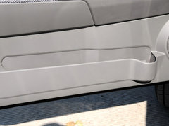2012款 2.8T 手动 两驱商务版