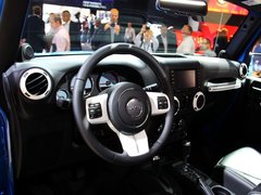 2014款 3.6L 龙腾典藏版 5座